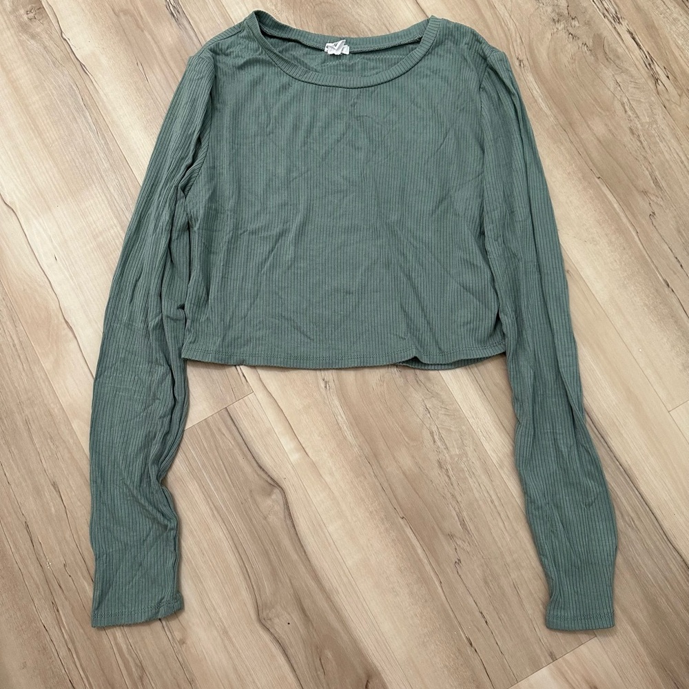 Cropped Long Sleeve